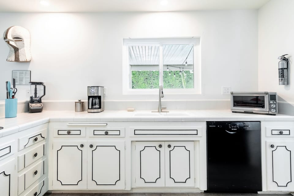 Kitchen (1)