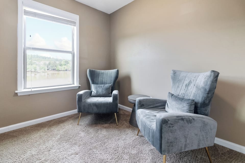 Additional seating in the bedroom