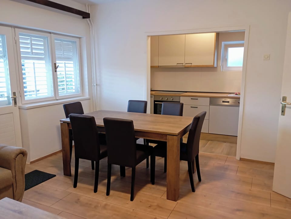 Apartment | Dining