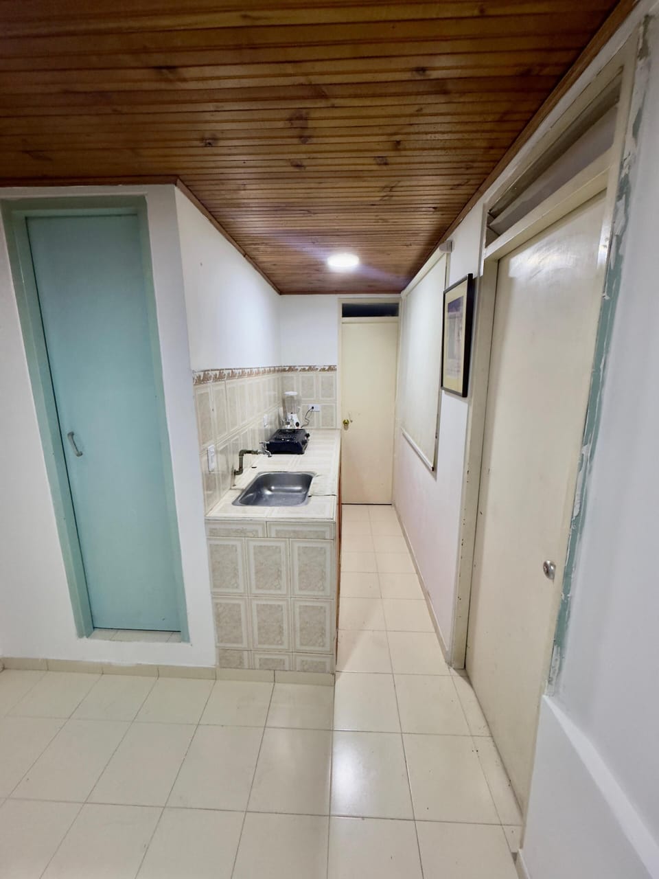 Family Apartment, City View | Private kitchen