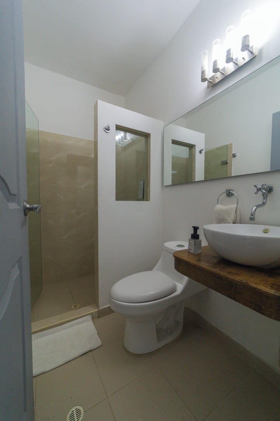 Standard Single Room | Bathroom