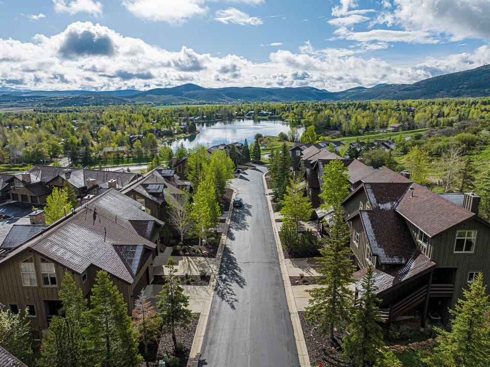 Quiet neighborhood of Cove at Sun Peak