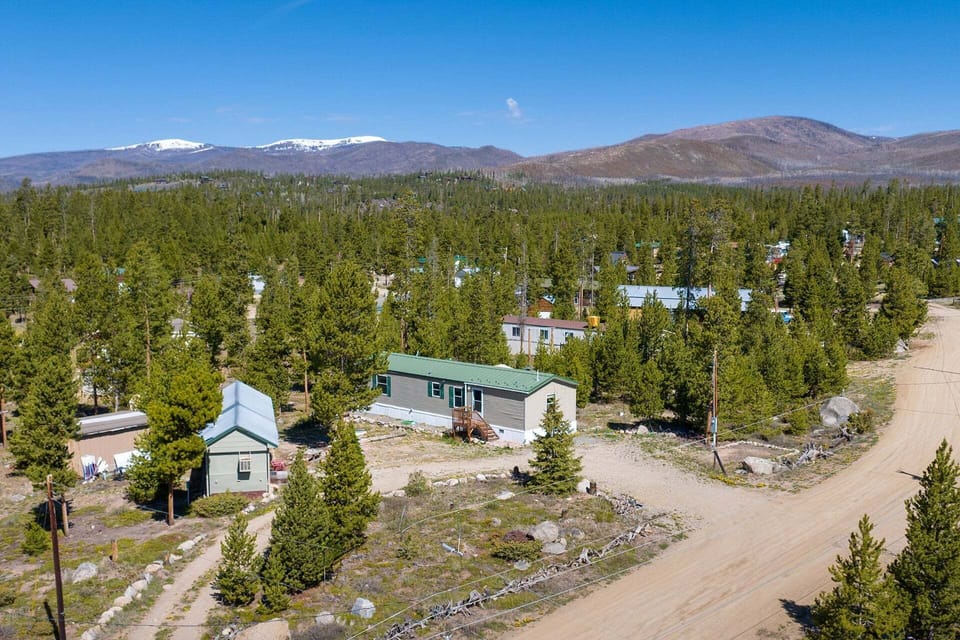 Exterior and surrounding mountains