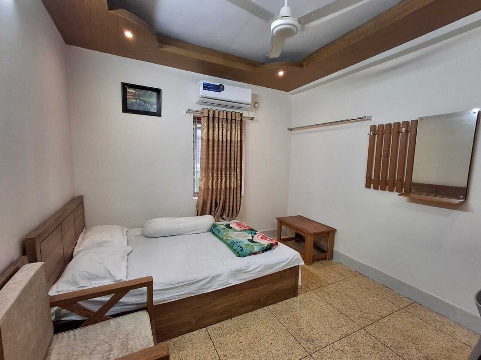 Deluxe Double Room, City View | Down comforters, soundproofing, free WiFi