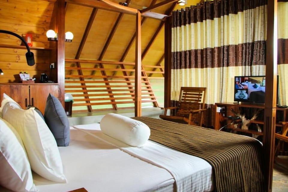 Deluxe Chalet | In-room safe, desk, laptop workspace, WiFi (free)