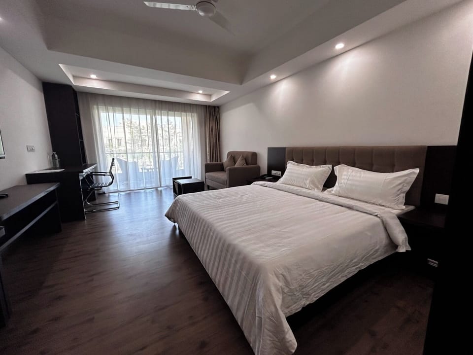 Luxury Double Room | Free WiFi