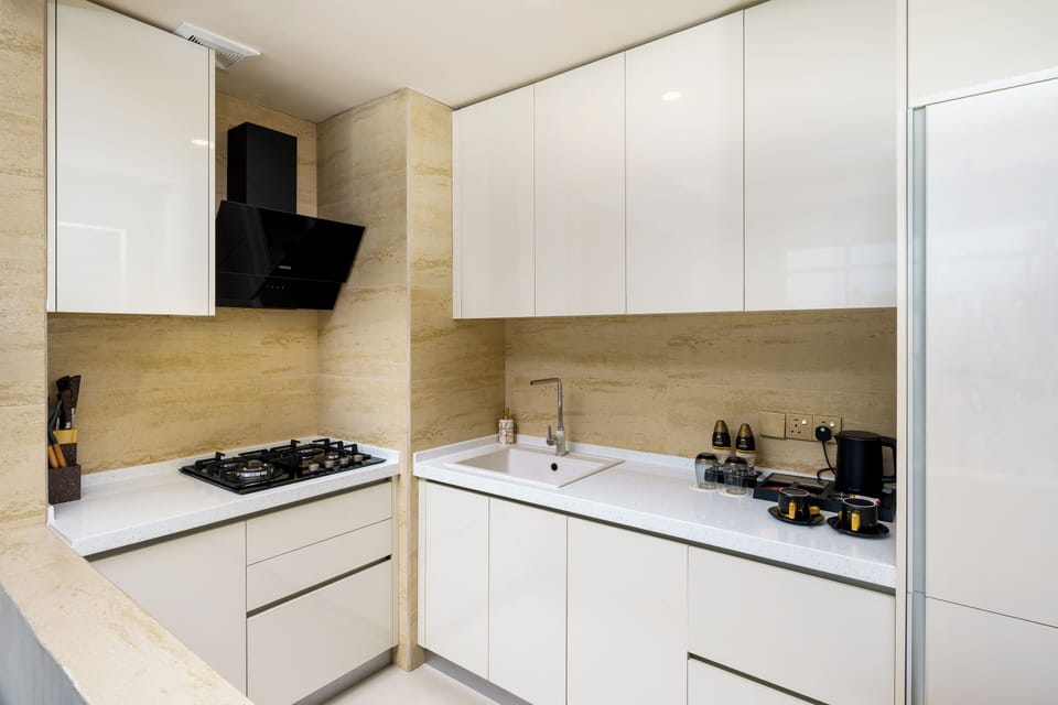 Luxury Suite, Balcony, Garden View | Private kitchen | Freezer, paper towels