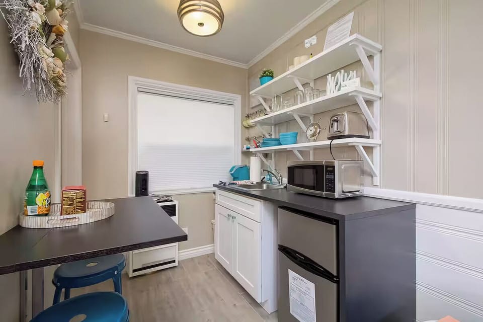 Open-concept design with a seamless flow between kitchen and living space. (Edgewater C)