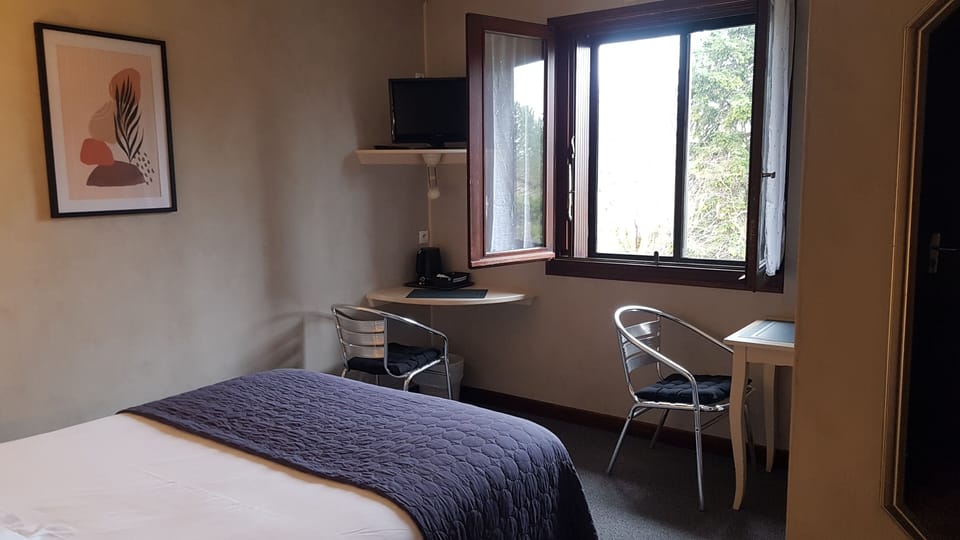 Classic Double Room | Premium bedding, desk, laptop workspace, soundproofing