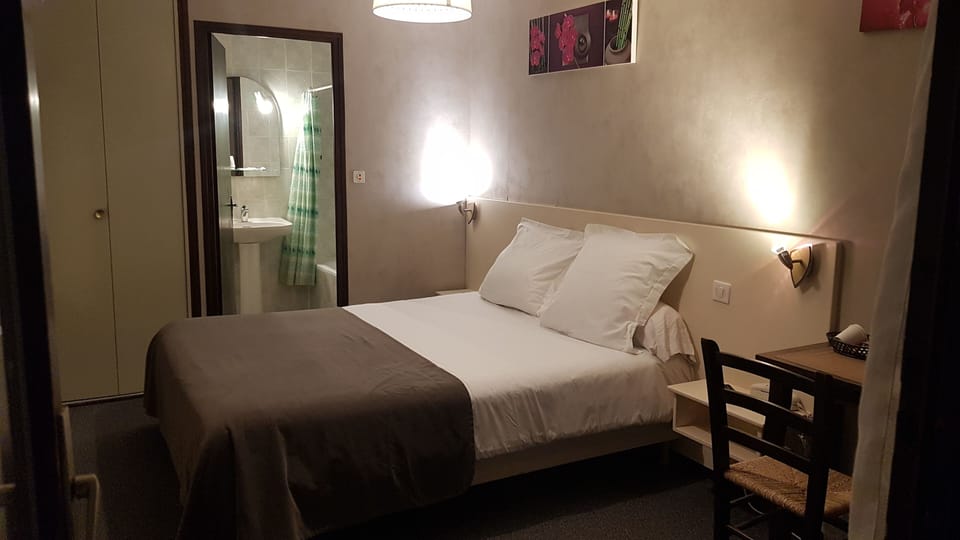 Double Room, Pool View | Premium bedding, desk, laptop workspace, soundproofing