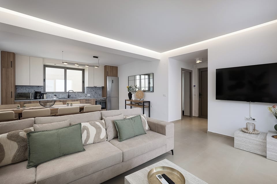 Open plan living and kitchen area