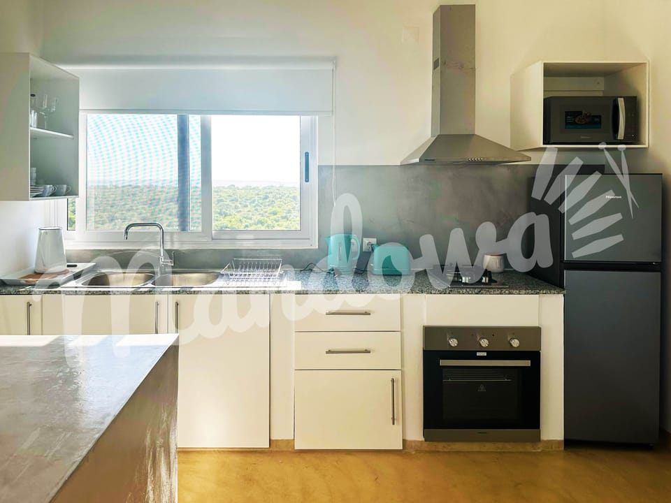 Fully functional kitchen