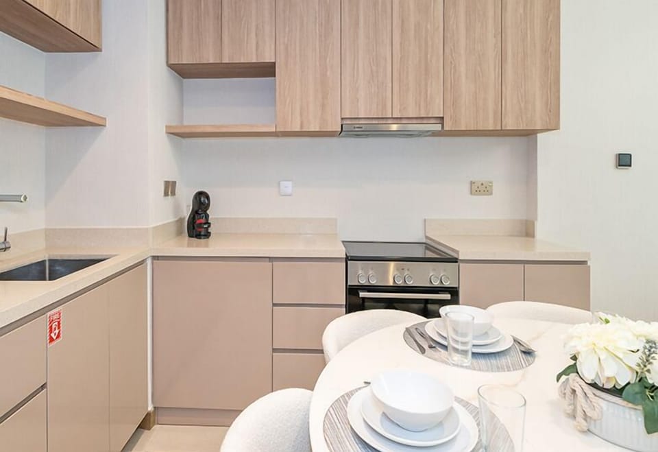 Apartment, Balcony, Canal View | Private kitchen | Espresso maker, electric kettle