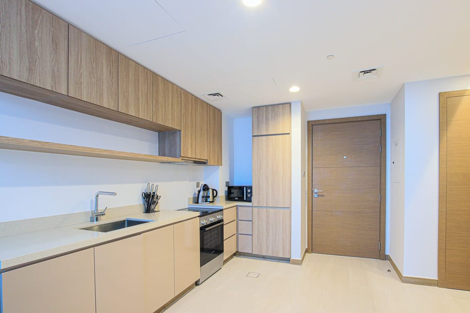 Apartment, Balcony, City View | Private kitchen | Espresso maker, electric kettle