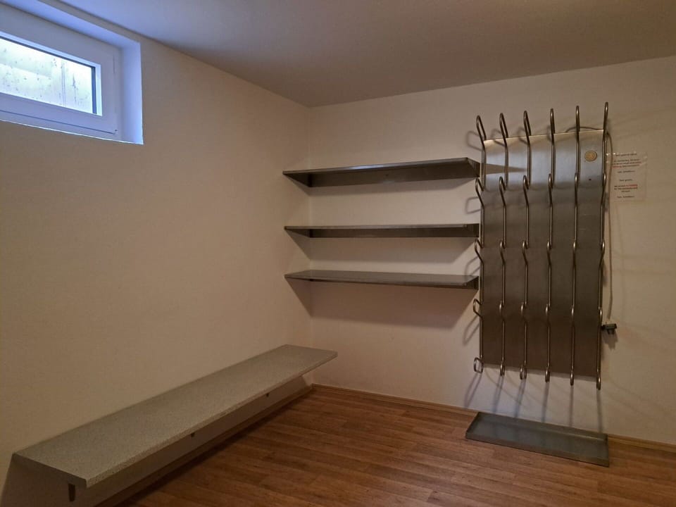 Shelving, Wood, Flooring, Shelf, Floor, Interior Design, Ceiling, Room, Hardwood, Plywood