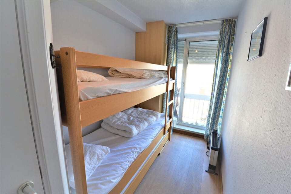Apartment | 2 bedrooms, iron/ironing board