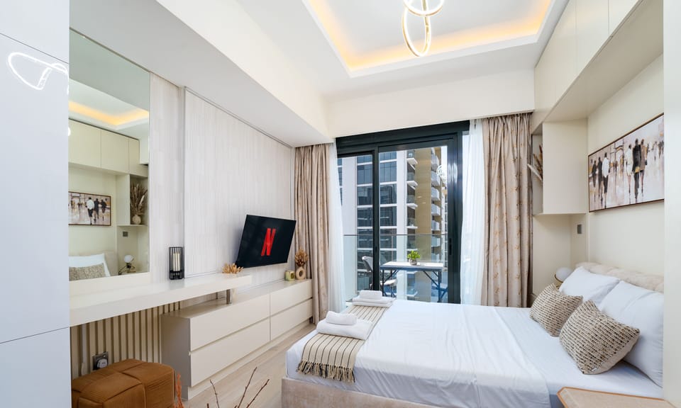 Comfort Apartment, Balcony, Pool View | 1 bedroom, in-room safe, blackout drapes, soundproofing