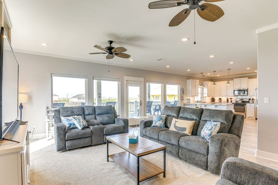 House (4 Bedrooms) | Interior