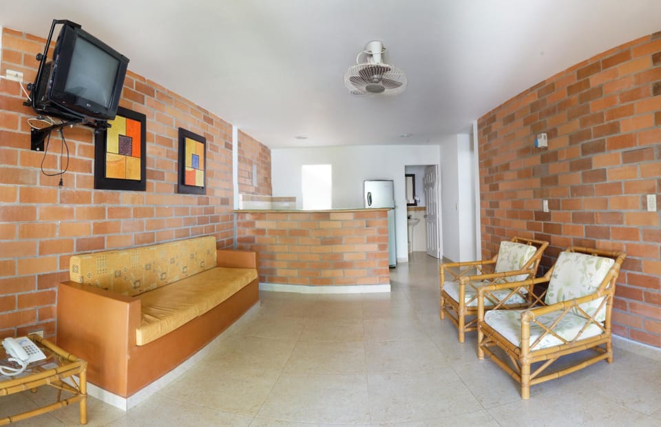 Bungalow, 2 Bedrooms | Private kitchen