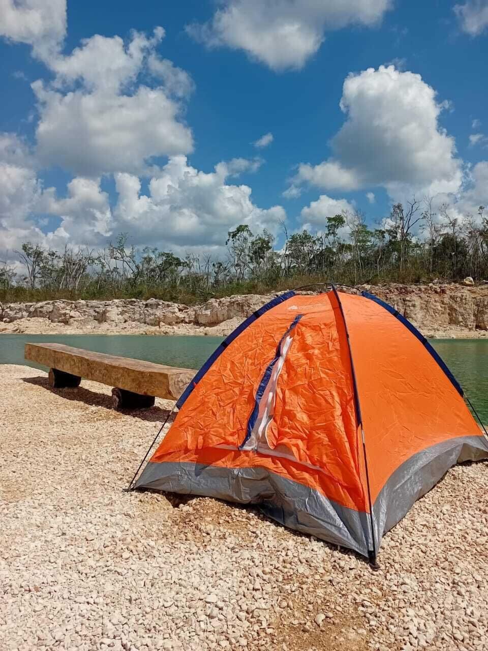 Basic Tent, Lake View | Living area