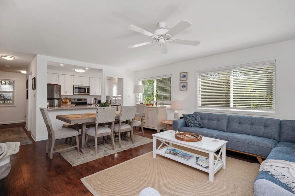 Living / Dining Area - Southwest