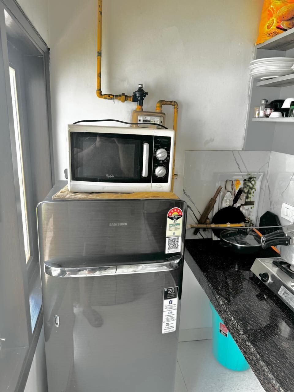 Family Cottage | Private kitchen | Shared fridge, microwave, dishwasher, cookware/dishes/utensils
