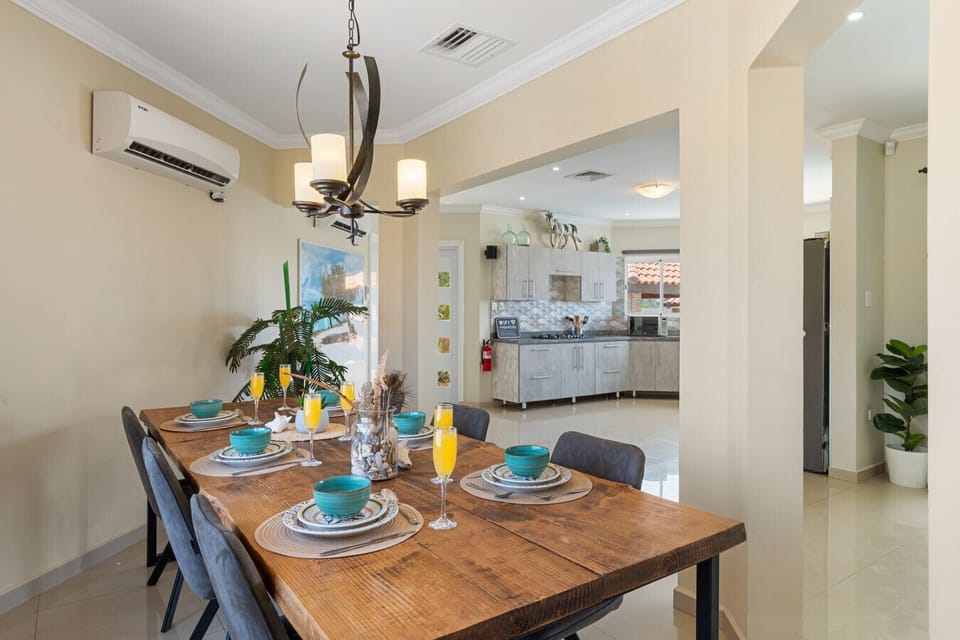 Dining area connected to the kitchen The dining area flows seamlessly into the kitchen, making meals and entertaining effortless. Ideal for families who enjoy spending time together indoors.