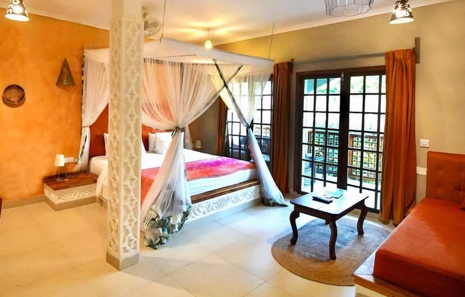 2 bedrooms, laptop workspace, soundproofing, iron/ironing board