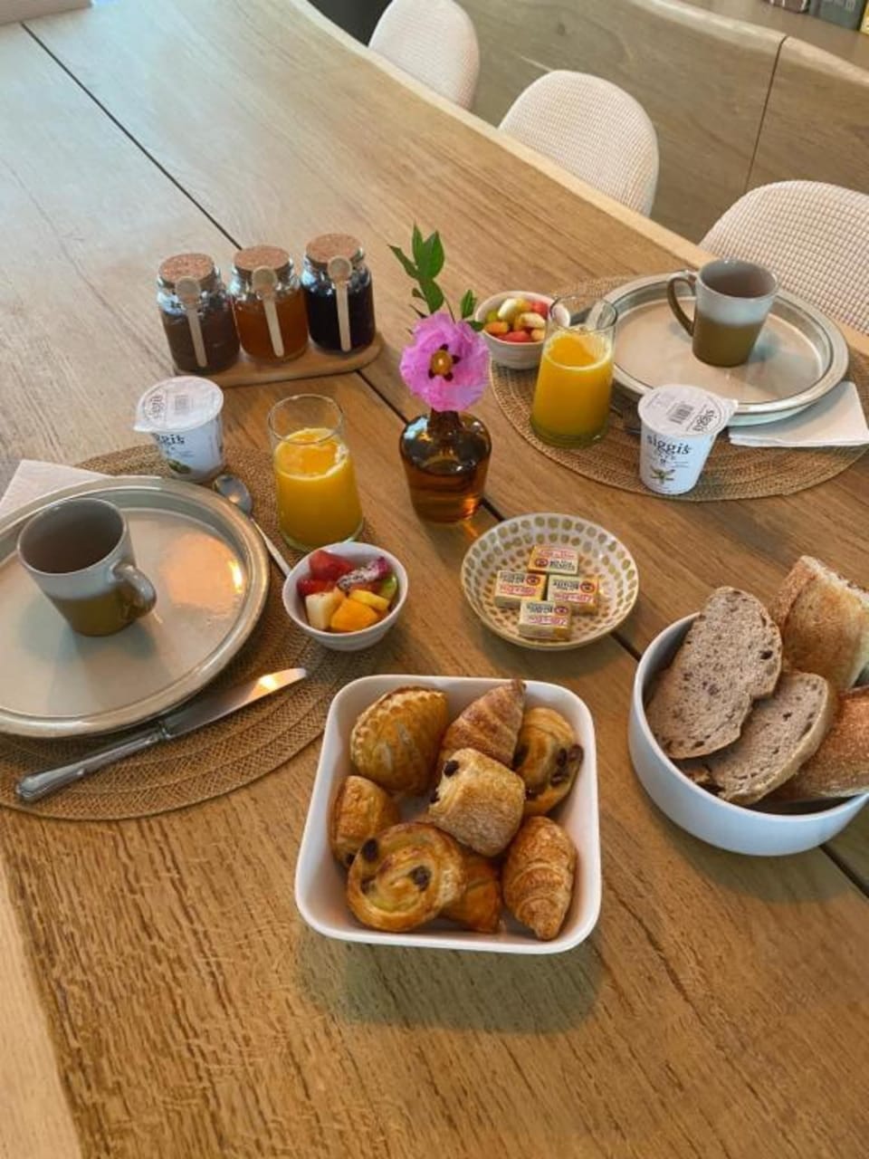 Breakfast meal