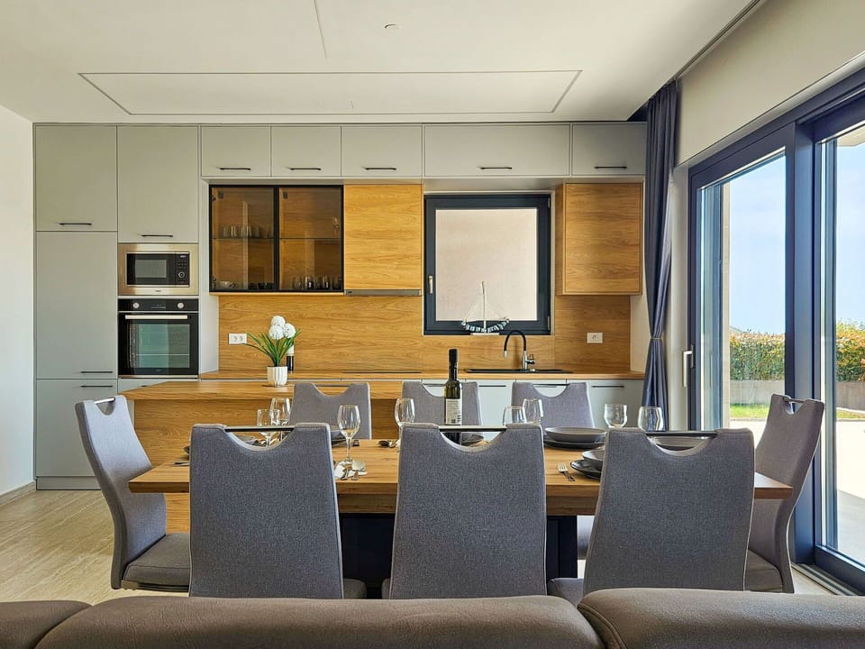 Furniture, Interior Design, Flooring, Wood, Chair, Floor, Ceiling, Kitchen & Dining Room Table, Table, Dining Room