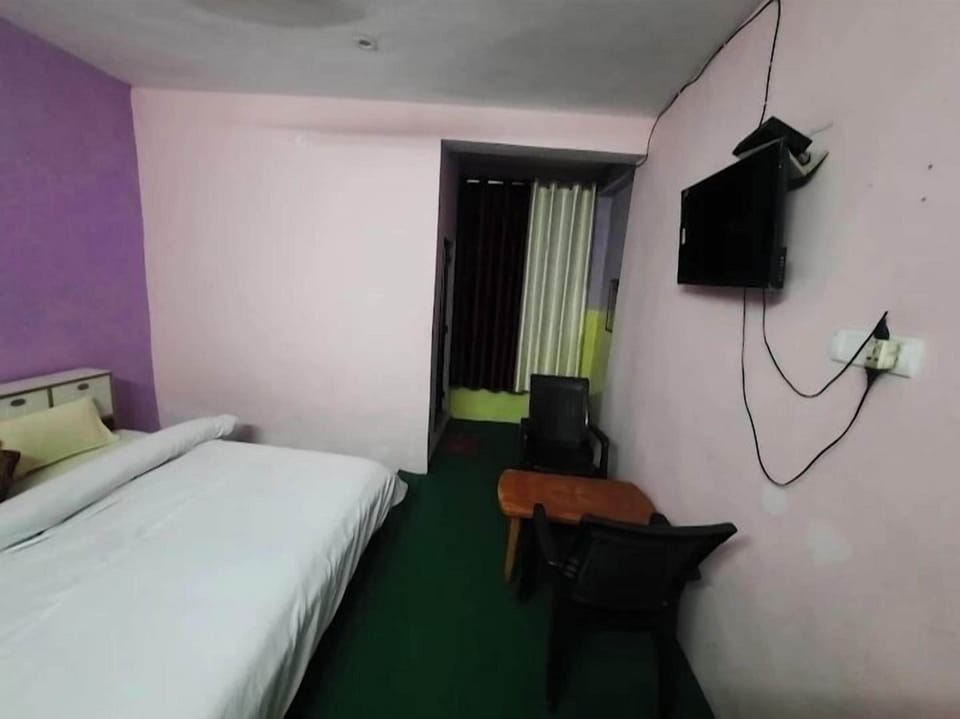 Family Single Room, Hill View | In-room safe, soundproofing, free WiFi