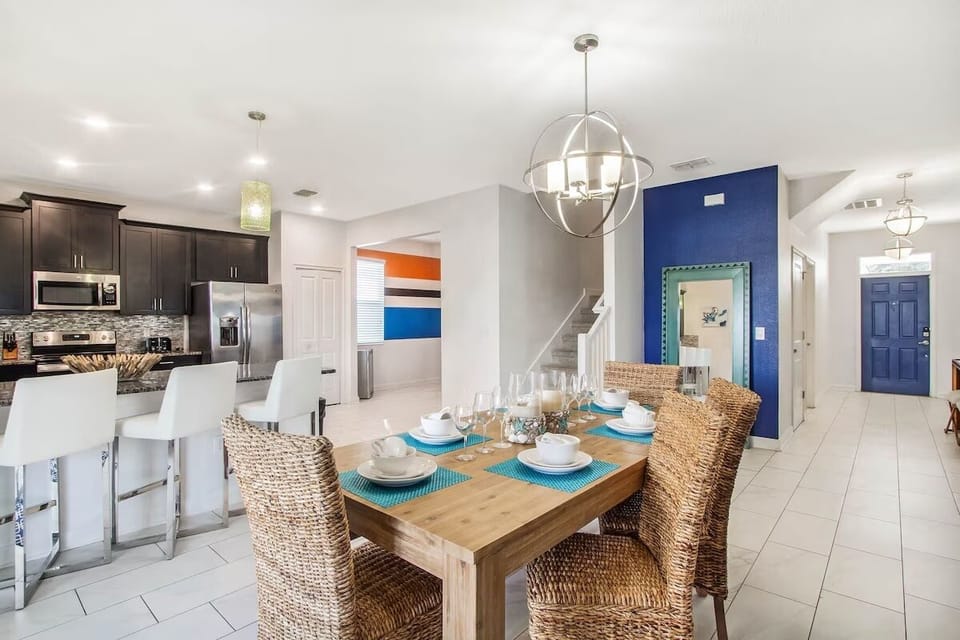 Dining Room (1)