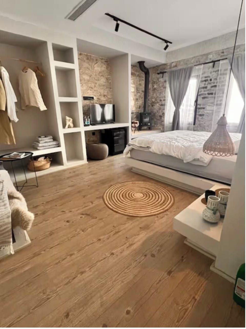 Triple Room, City View | Free WiFi, bed sheets