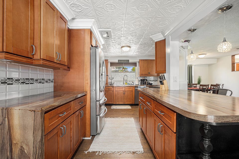 Well equipped kitchen with new, modern stainless appliances