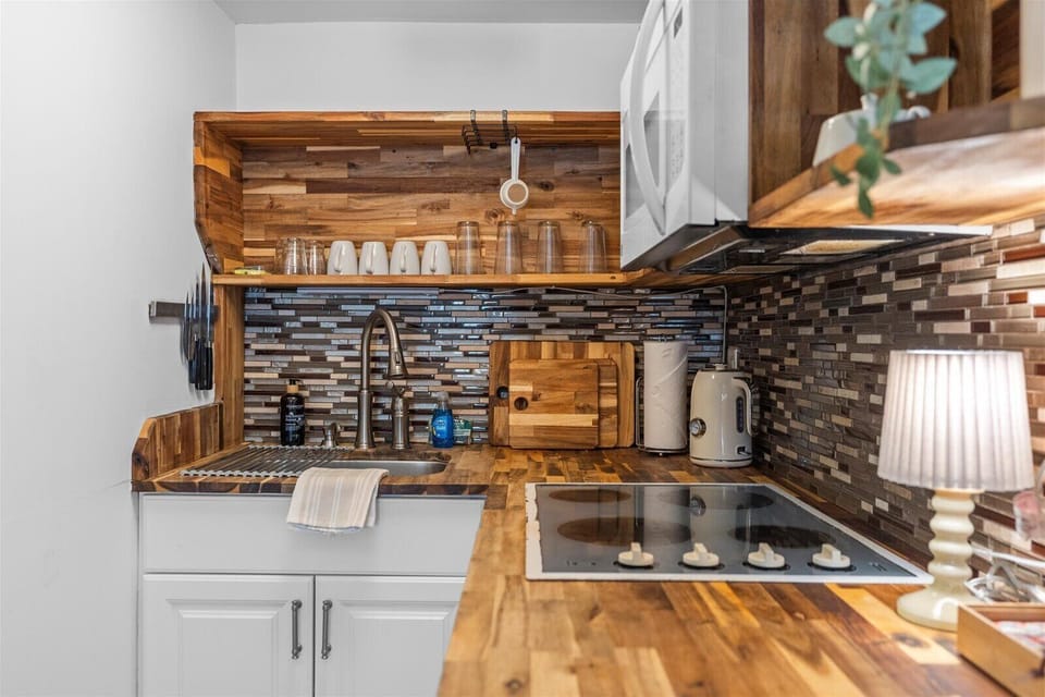 Lookout Mountain Cottage | Free WiFi, bed sheets