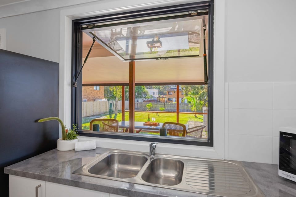 Joeys Getaway Beachscape Holiday Rentals North Haven