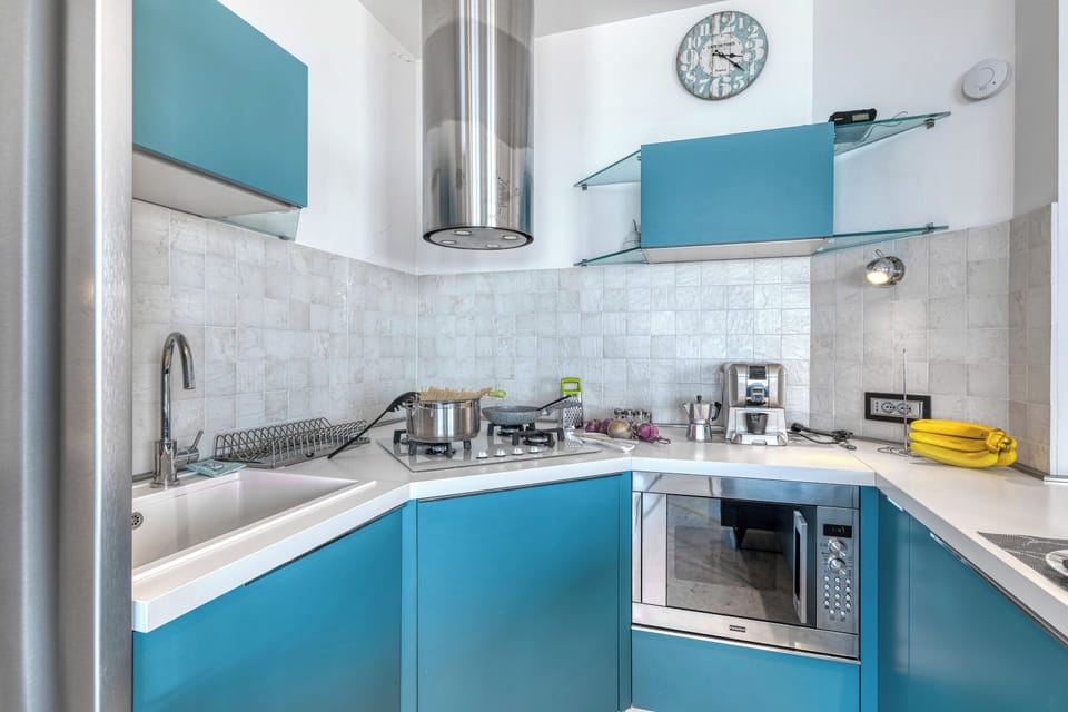 Family Apartment, 2 Bedrooms, 2 Bathrooms, Sea Facing (Front Beach Magic Sea - Sea Front) | Private kitchen