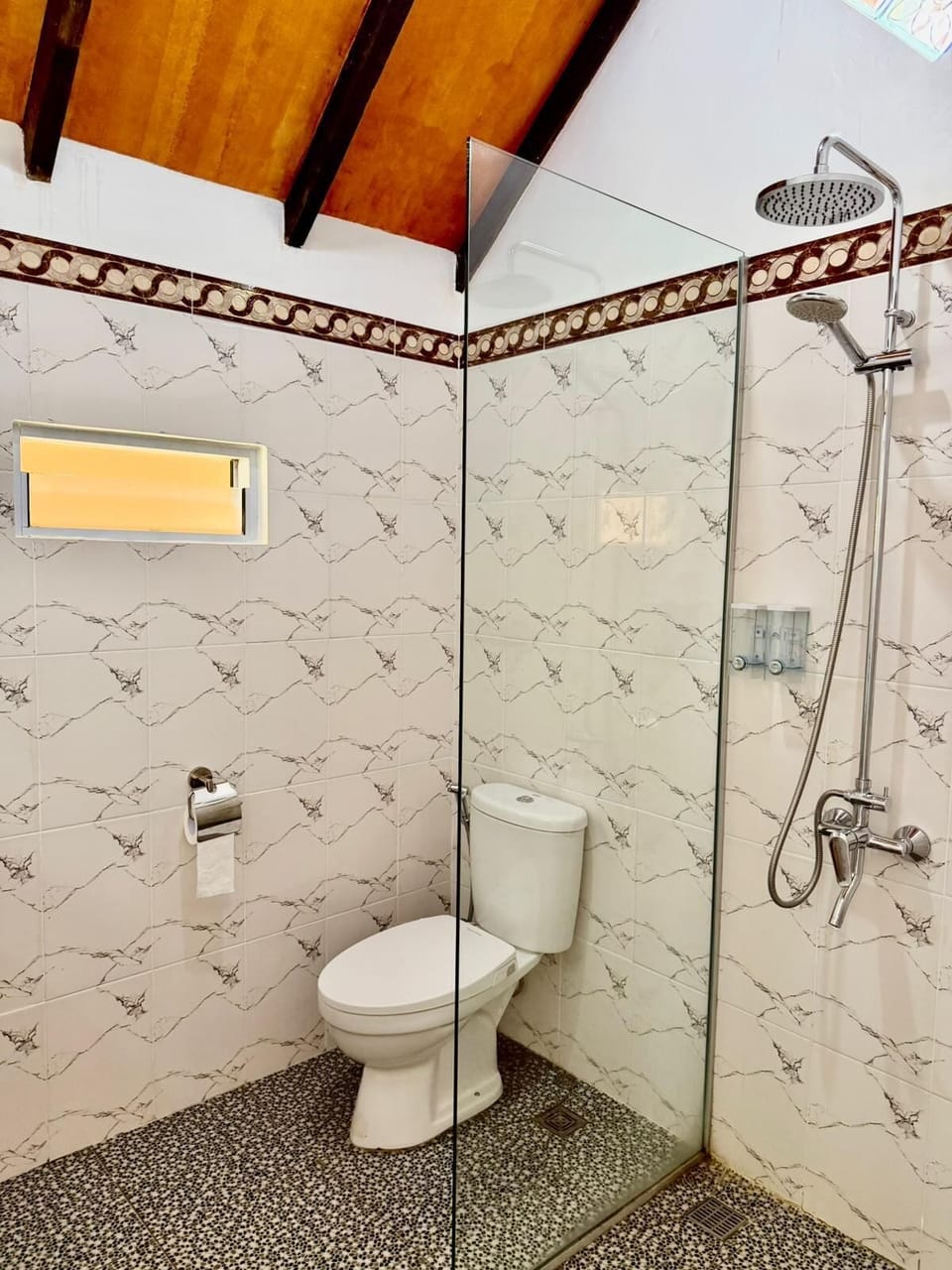 Deluxe Villa, 1 Queen Bed, Ocean View | Bathroom | Shower, bidet, towels, soap