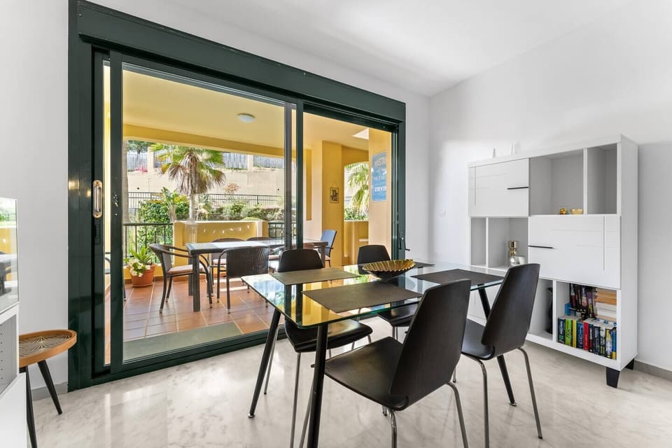 Living room - dining table