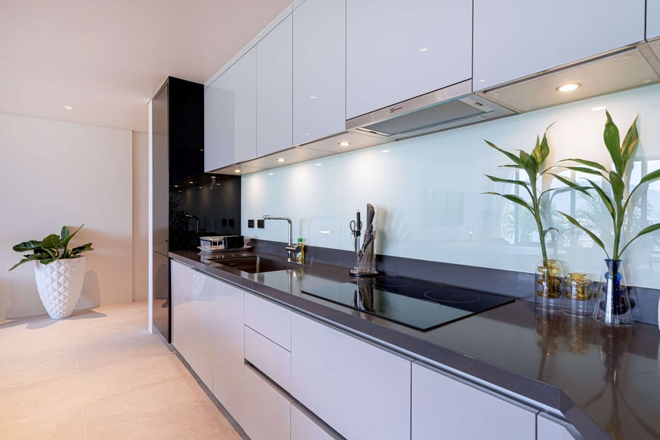Design Condo, 2 Bedrooms, Ocean View | Private kitchen | Electric kettle