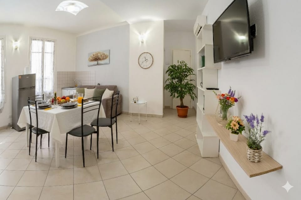 Classic Apartment | Living area