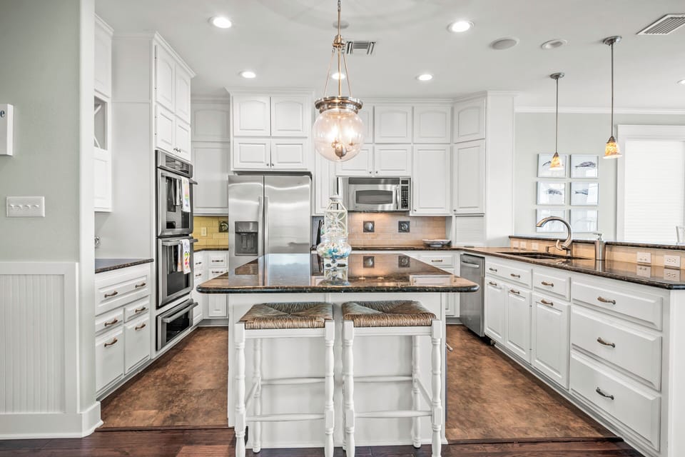 Kitchen, 2nd Floor