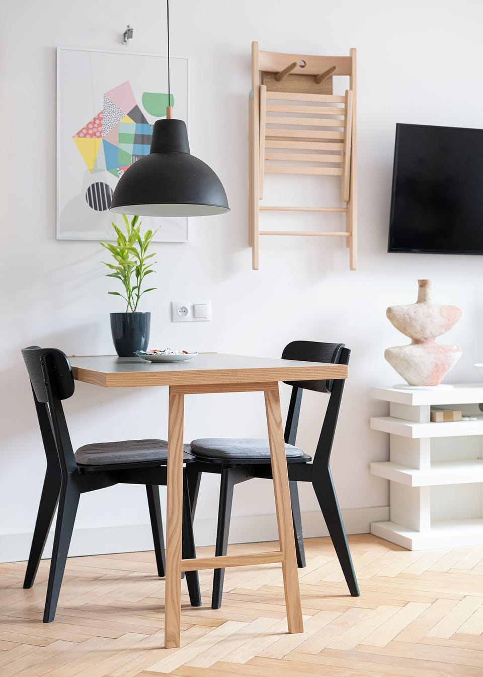 Apartment, City View | In-room dining