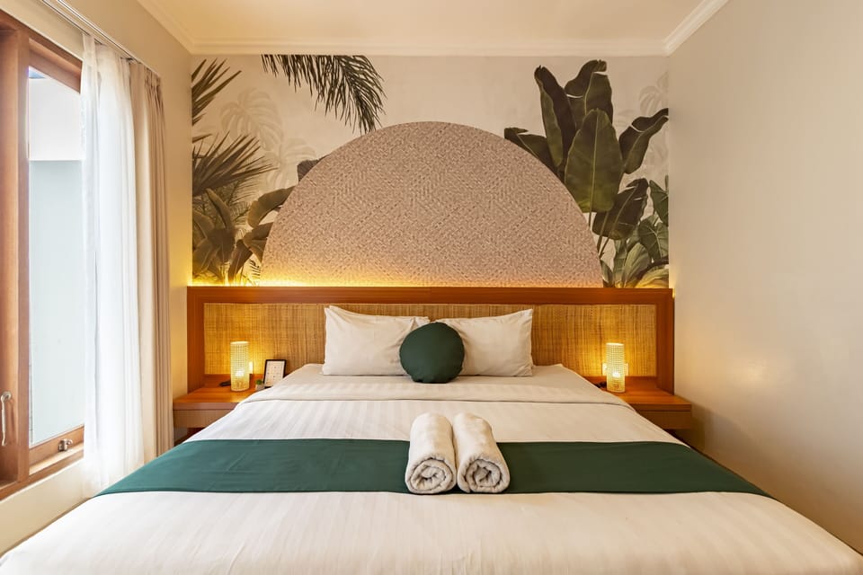 Deluxe Room, Balcony | In-room safe, desk, laptop workspace, free WiFi