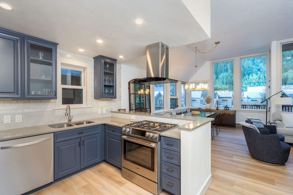 Kitchen - Open concept kitchen area fully appointed with stainless steel appliances