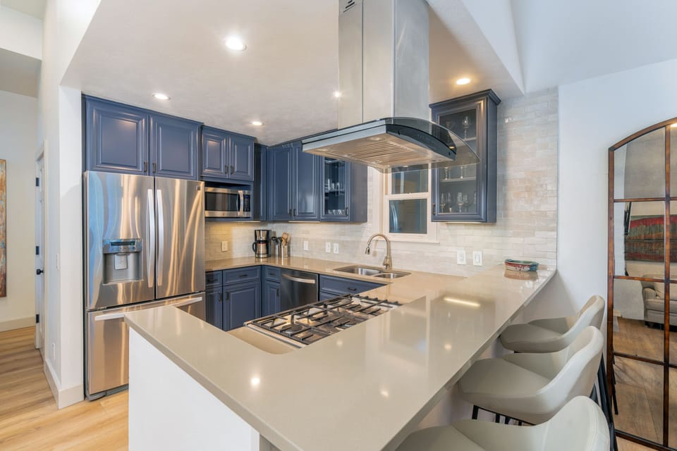 Kitchen - Fully appointed  and remodeled kitchen