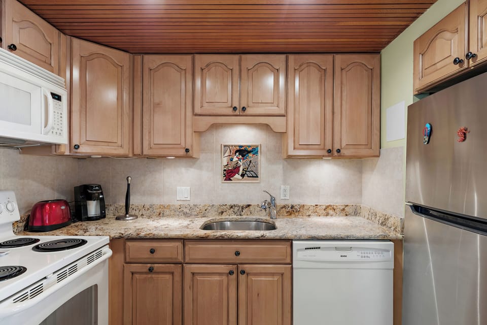 The Chef in your Family will love the well-stocked Gourmet Kitchen.
