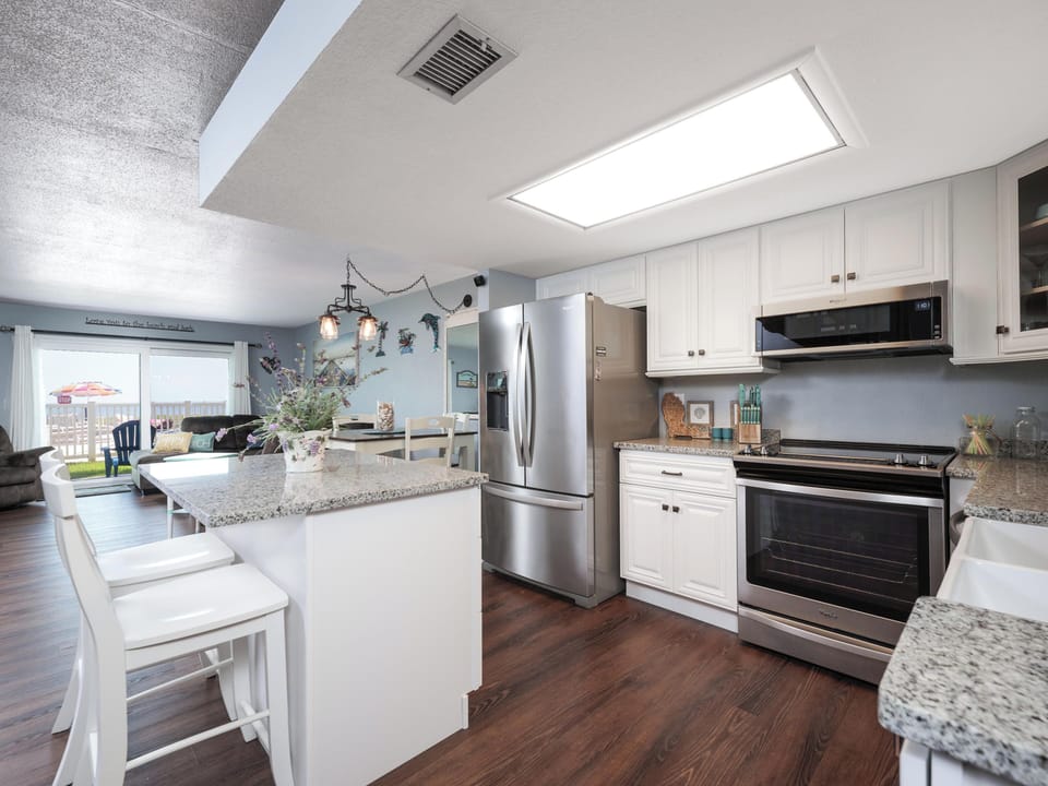 Condo (2 Bedrooms) | Property amenity