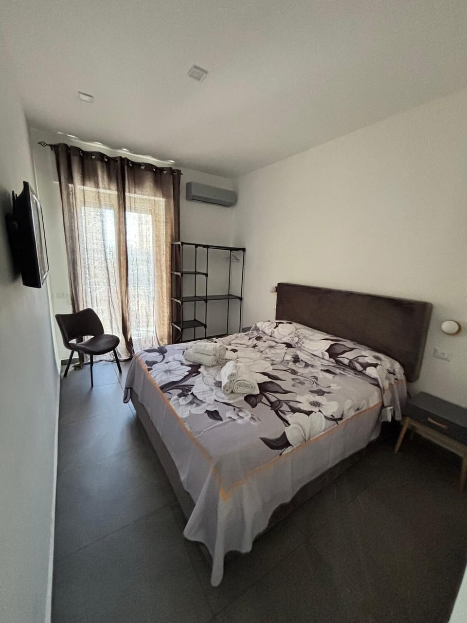 Deluxe Room (Room 3) | Soundproofing, iron/ironing board, free WiFi