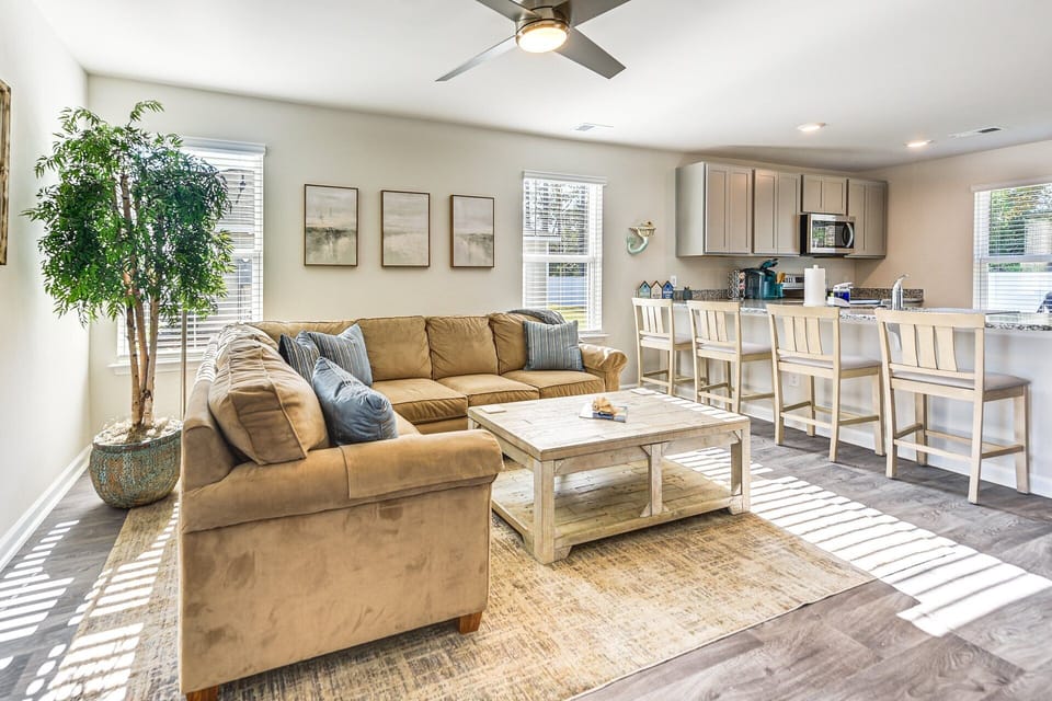 Open living space thats great for relaxing after the beach!